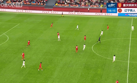 向余望中超首秀惊艳突破长传引邵佳一关注