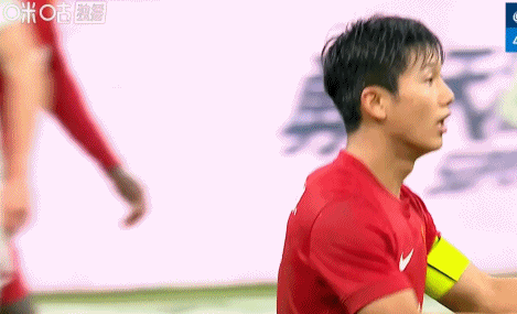 向余望中超首秀惊艳突破长传引邵佳一关注