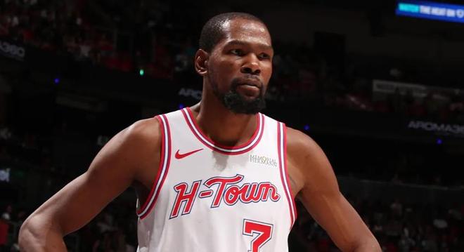 杜兰特7次失误葬送火箭逆转机会