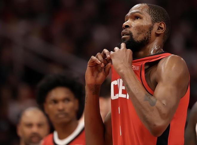 杜兰特7次失误葬送火箭逆转机会