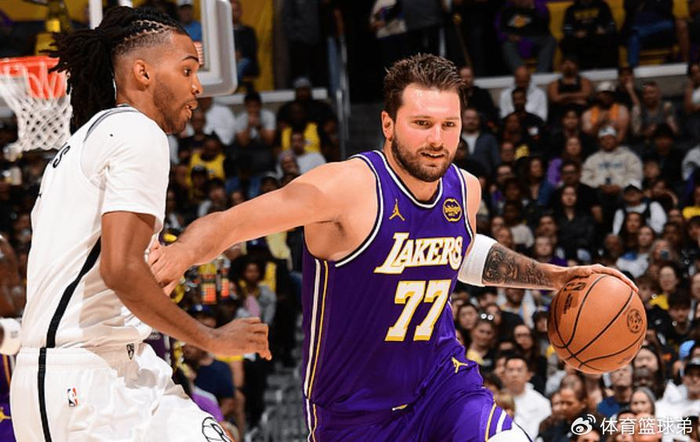 文班亚马领跑MVP榜单 东契奇数据亮眼 约基奇全面