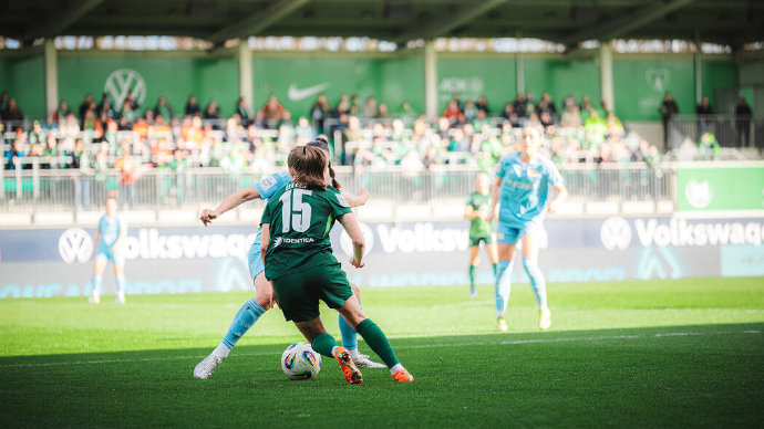 狼堡女足补时绝平柏林联合 拿到1分迎战欧冠强敌