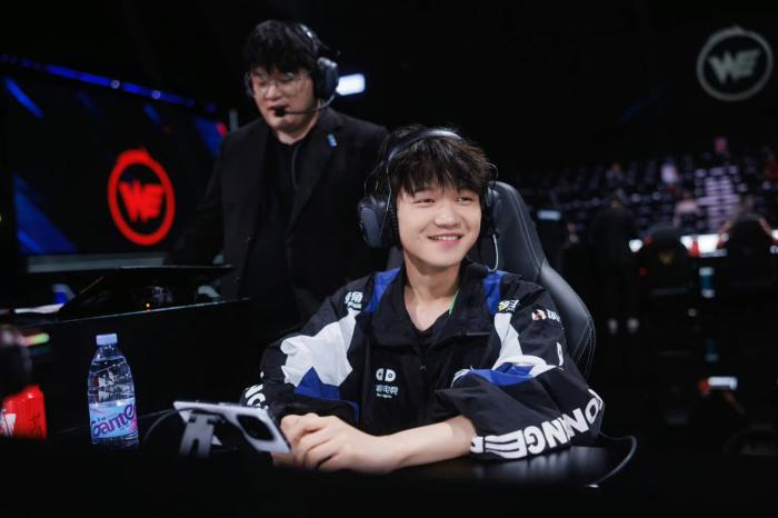 花缘首秀惊艳KPL春季赛 19岁少年期待再创奇迹