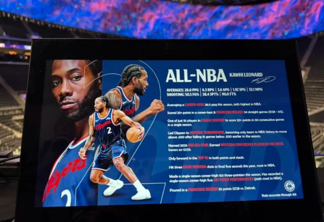 伦纳德连续55场20+助快船掀翻独行侠