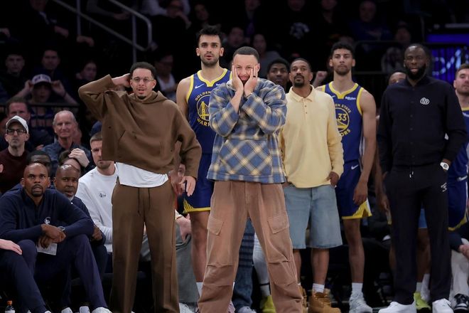 金州勇士客场负于尼克斯遭遇五连败 库里表态仍